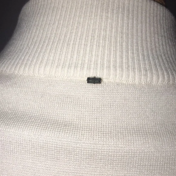 SPORTMAX White Sweater with Black Lace-Up Sleeves - Picture 7 of 9